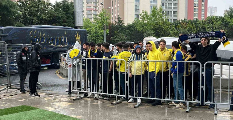 Fenerbahçe Erkek Basketbol Takımı Atina'ya Uğurlandı