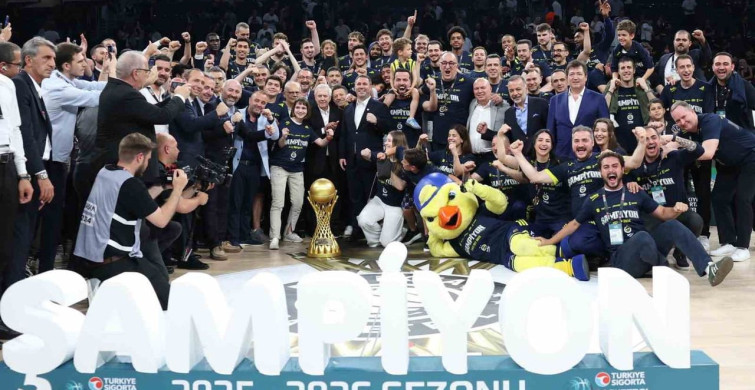 Fenerbahçe, erkek basketbolda 13. kez şampiyonluğuna ulaştı