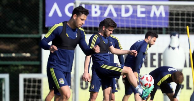 Fenerbahçe Hazırlıklarını Sürdürüyor!
