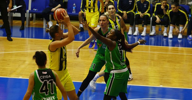 Fenerbahçe, İzmit Belediyespor’u Farklı Geçti!