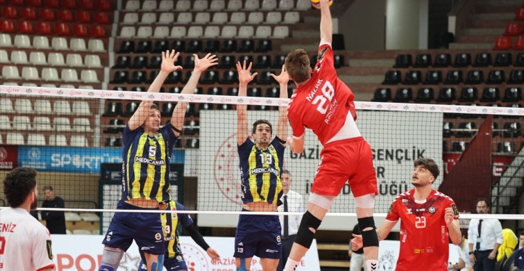 Fenerbahçe Medicana Gaziantep Gençlikspor'u Yenerek Önemli Bir Galibiyet Aldı