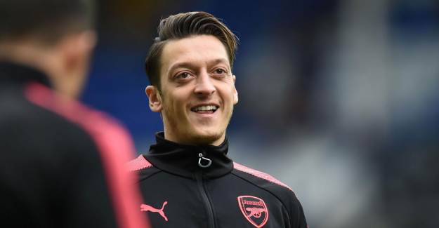 Fenerbahçe Mesut Özil’in Peşini Bırakmıyor!