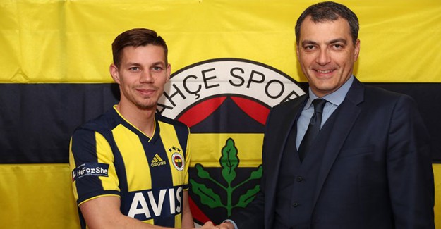 Fenerbahçe Miha Zajc'i Transfer Ettiğini Resmen Duyurdu