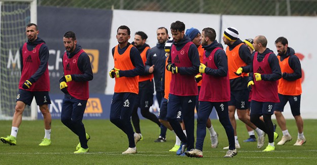 Fenerbahçe, Pas ve Şut Çalıştı!