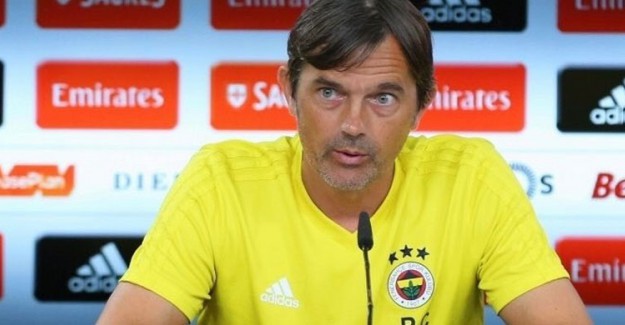 Fenerbahçe Phillip Cocu'yu Sildi!
