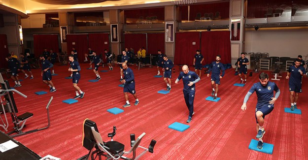 Fenerbahçe Salonda Çalıştı!