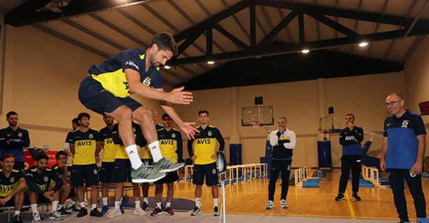 Fenerbahçe Salonda Çalıştı
