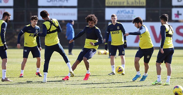 Fenerbahçe'de Derbi Hazırlıkları Sürüyor!