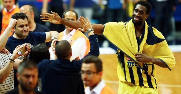 Fenerbahçe'de Ekpe Udoh Gelişmesi!