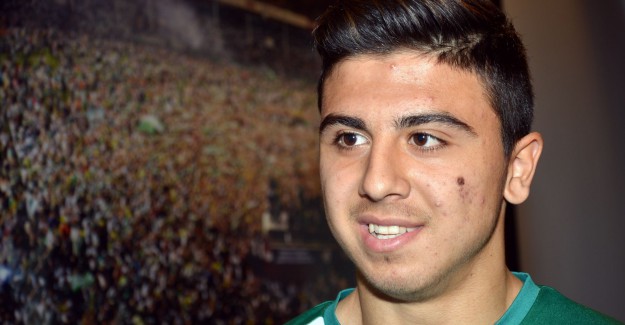 Fenerbahçeli Ozan Tufan Sevgilisiyle Yakalanınca Bagajda Kaçmaya Çalıştı