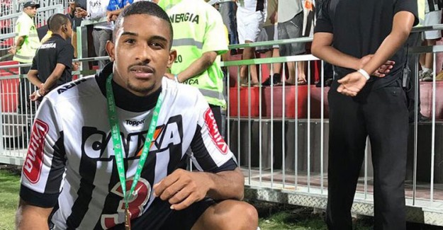 Fenerbahçe'nin Transfer Listesindeki Gleison Bremer Süre İstedi