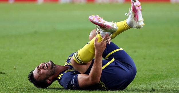 Fenerbahçe'ye Derbi Öncesi Sakatlık Şoku!