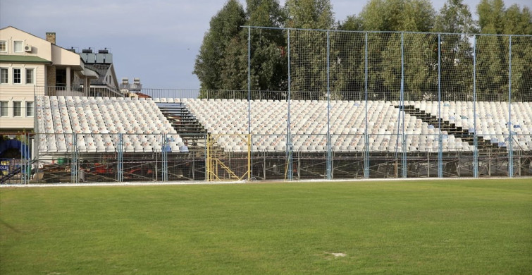 Fethiye İlçe Stadı'nda Galatasaray Maçı Hazırlıkları Devam Ediyor