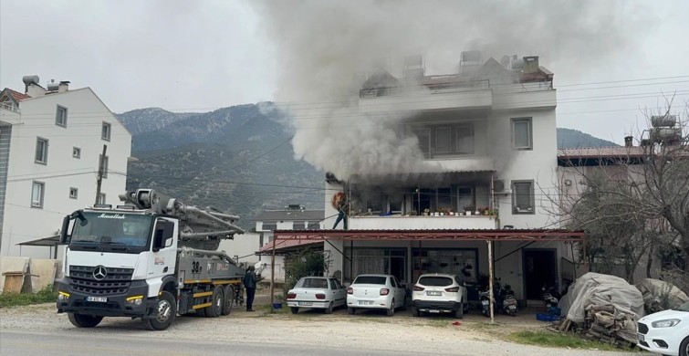 Fethiye'de Ev Yangını Kontrol Altına Alındı