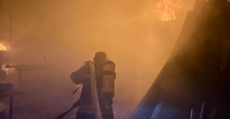 Fethiye'de Marangoz Atölyesi ve Depo Yangında Zarar Gördü