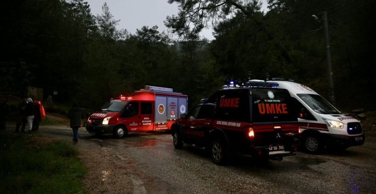 Fethiye'de Otomobil Dereye Yuvarlandı: Sürücü Yaralı