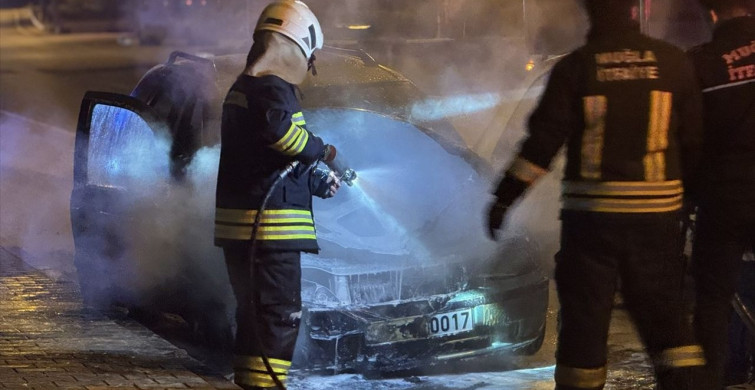 Fethiye'de Otomobil Yandı