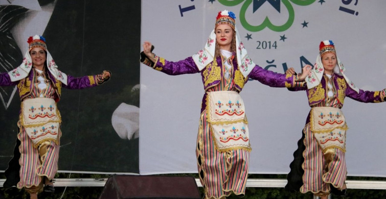 Fethiye'de Uluslararası Ölüdeniz Hava Oyunları Festivali Başladı