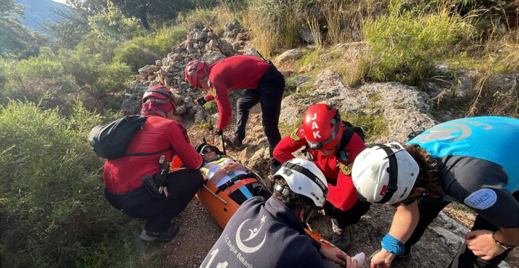 Fethiye'de Yürüyüş Yaparken Ayağını Kıran Kadın Kurtarıldı