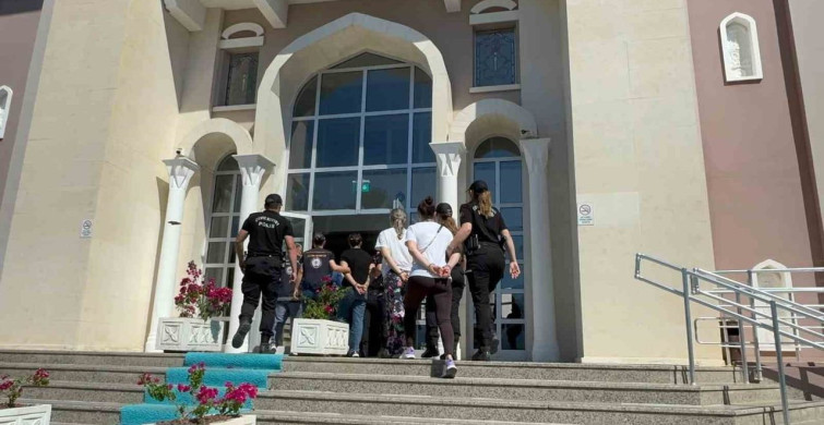 Fethiye’deki göçmen kaçakçılığı operasyonunda 9 tutuklama