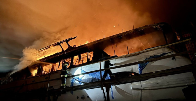 Fethiye'deki Tersanede Yangın Alarmı