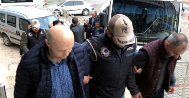 Fetö Şüphelisi 13 Kişi Adliyede