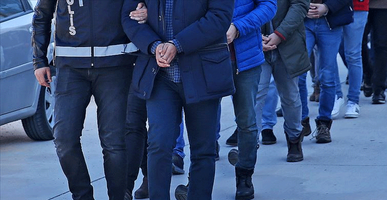 FETÖ'nün 'Mahrem İmam' Oluşumuna Soruşturma