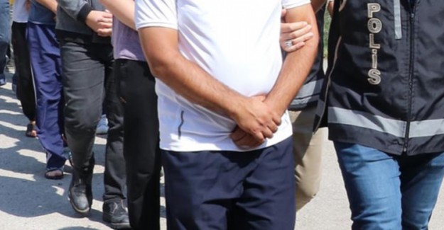 FETÖ'nün TSK Yapılanmasında 1.335 Şüpheli Tutuklandı