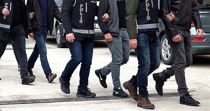FETÖ'ye 81 İlde Dev Darbe! 968 Şüpheli İçin Düğmeye Basıldı