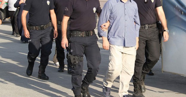 FETÖ'ye Bir Darbe de Eğitim Yapılanmasına Yapılan Operasyonla Vuruldu