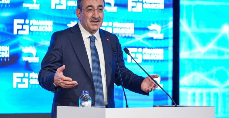 Finansın Geleceği Zirvesi'nde piyasalardaki gelişmeler değerlendirildi