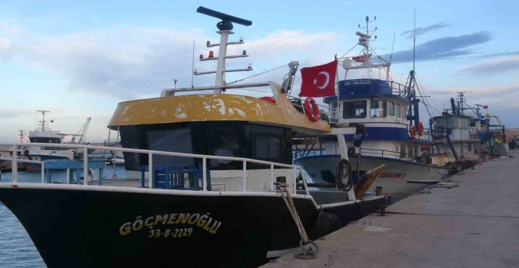 Fırtına Akdeniz Balıkçılarını Vurdu