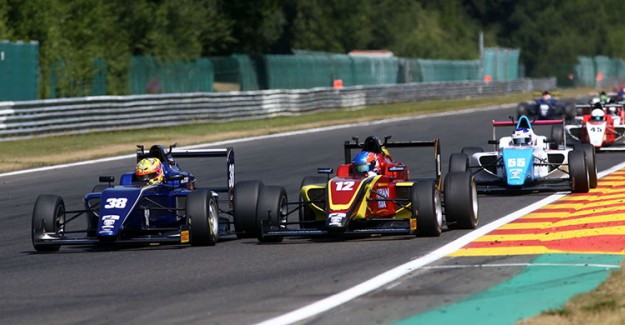Formula 1 Heyecanı Macaristan’da Sürecek!  