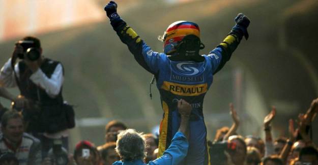 Formula 1'de Efsane Geri Dönüyor!
