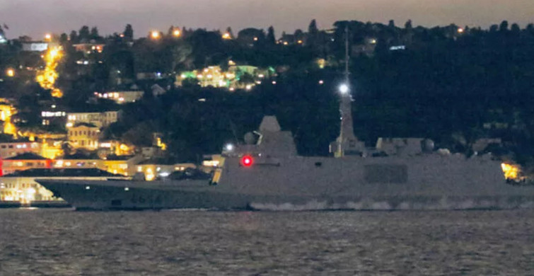 Fransa Savaş Gemisi Boğaz'dan Geçti! Rus Donanması Peşlerine Düştü