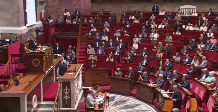 Fransa'da yardımlı ölüm yasası meclis oylamasından geçti
