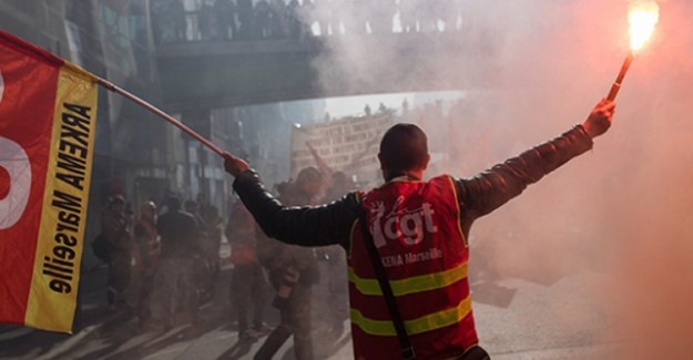 Fransa'da Yeni Grev Çağrısı