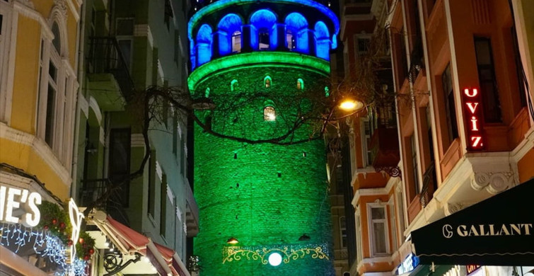 Galata Kulesi, Nadir Hastalıklar Günü'nde Aydınlatıldı