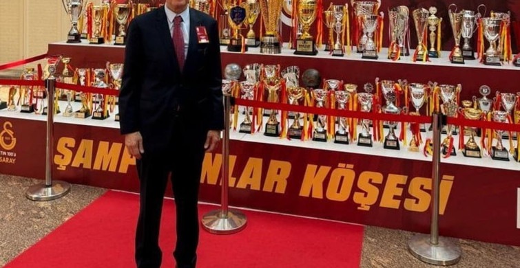 Galatasaray Eski Yöneticileri Lucescu'yu Anarken
