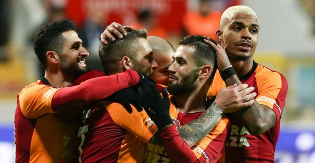 Galatasaray Fırsatı Kaçırmadı!
