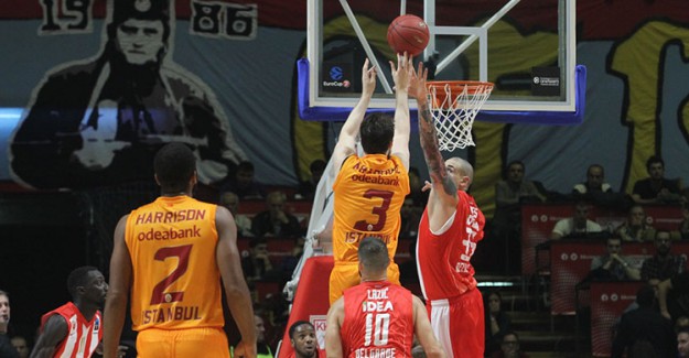 Galatasaray’a Kızılyıldız’dan Ağır Darbe!