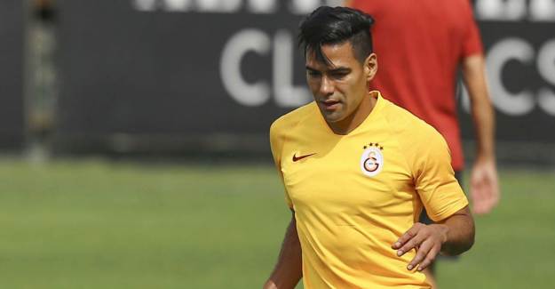 Galatasaray'a Müjde Antrenmanlara Katıldı