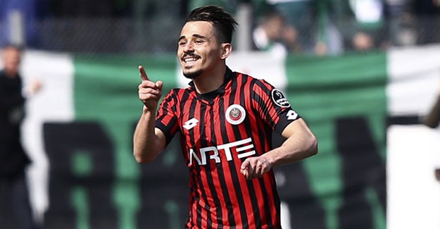 Galatasaray'a Şok Transfer Cevabı: Size Geleceğime...
