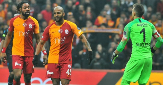 Galatasaray'da Maaşı İndirilmeyecek Tek İsim Belli Oldu!