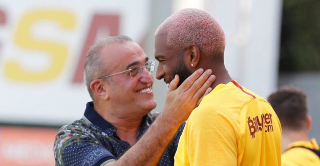 Galatasaray'da Neşeli Antrenman.. Yüzler Gülüyor!