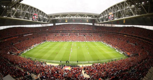 Galatasaray'dan 3. Kez "Rakibe Saygı Kendine Saygı" Açıklaması