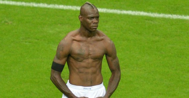 Galatasaray'dan Balotelli Bombası!
