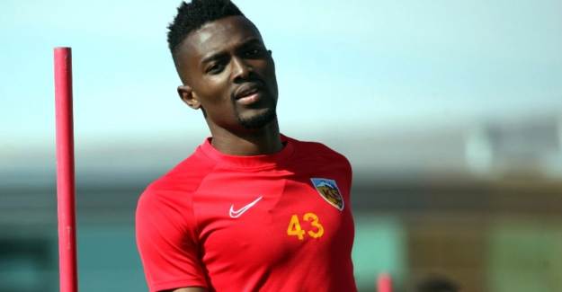 Galatasaray'dan Beşiktaş'a Transfer Çalımı!