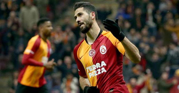 Galatasaray'dan Emre Akbaba'ya İndirimli Yeni Sözleşme