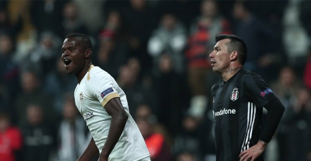  Galatasaray'ın Transfer Hedefi Samatta İçin Genk Cephesinden Açıklama Geldi!